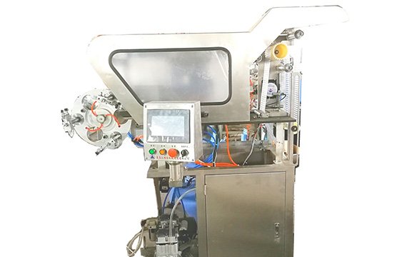 投管機(jī)聯(lián)排吸管自動投放